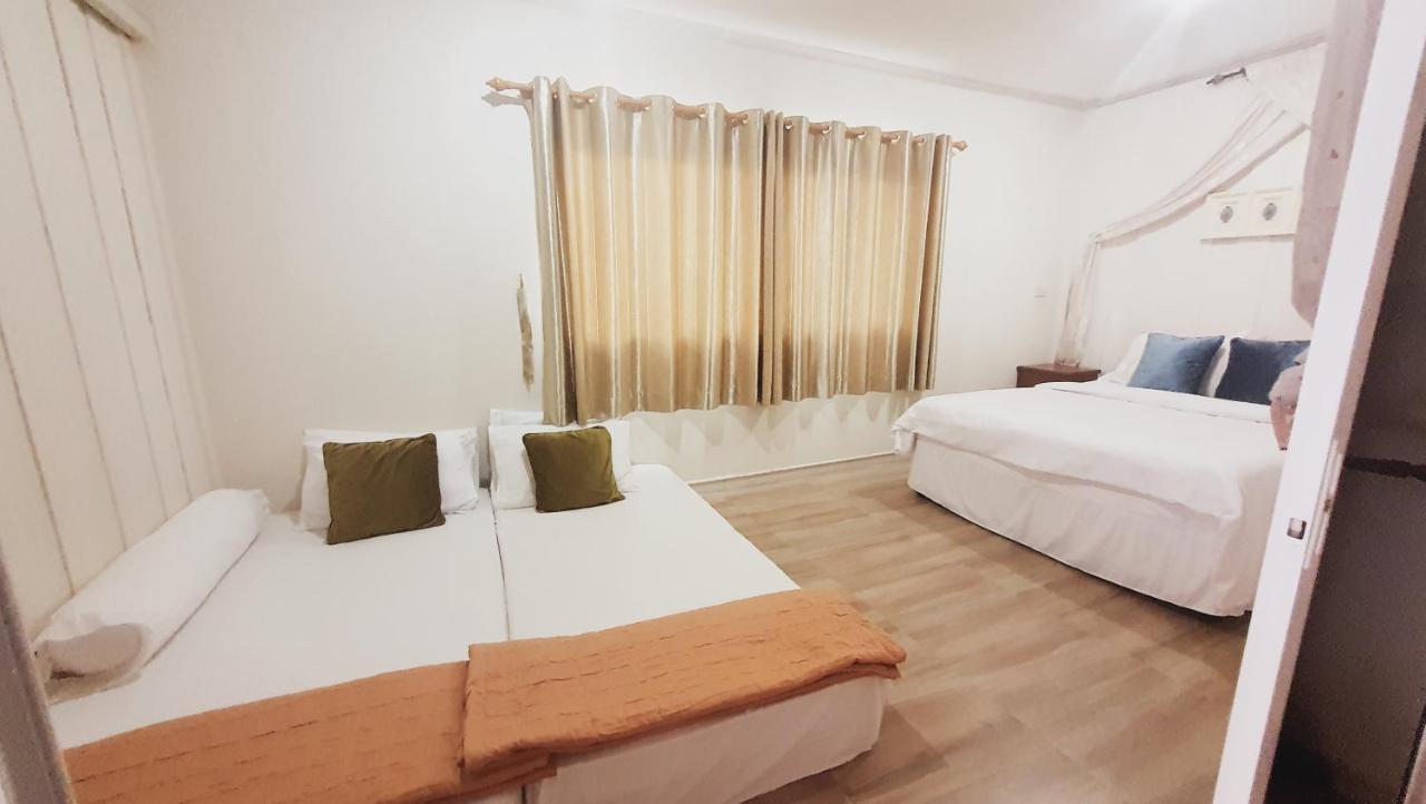Nadee Resort Udonthani Szoba fotó